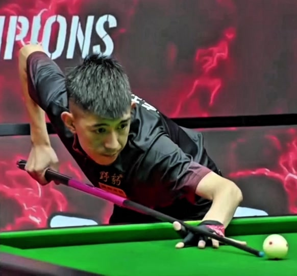 施压帕尔马 施压帕尔马