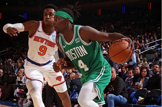 在一个充满 在一个充满