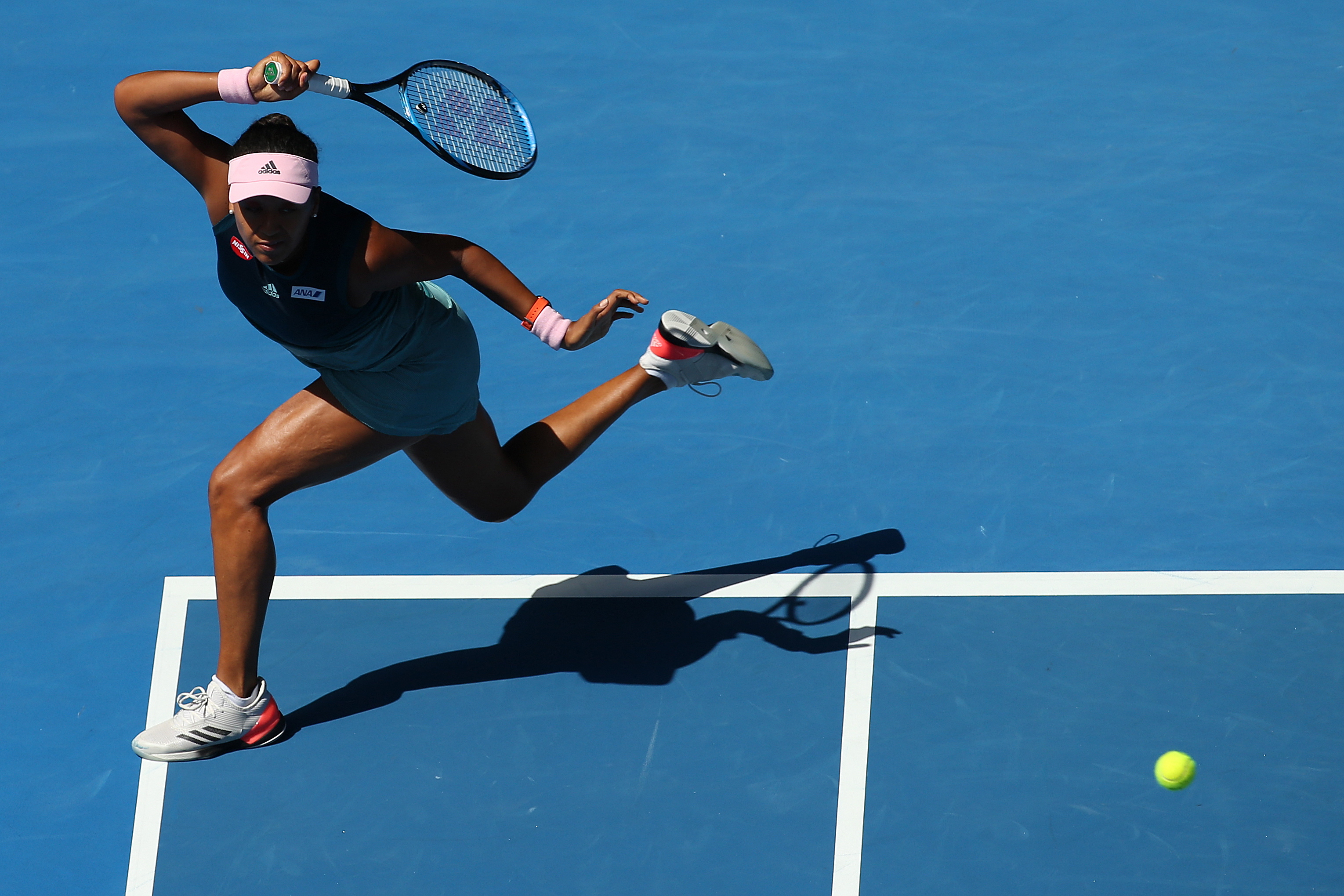 虽然他在雄 虽然他在雄